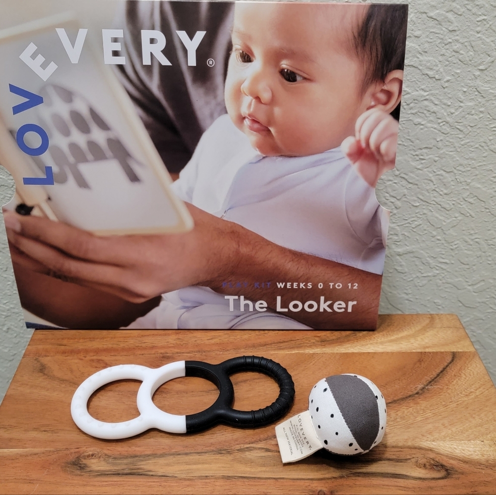 LOVEVERY The Looker Black & White Teether Ring and Ball Toy Set